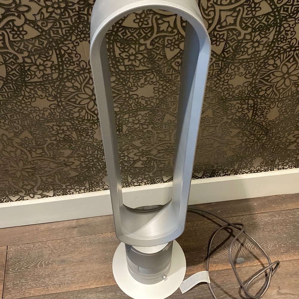 Dyson AM02 Air Multiplier (Fan), Silver/Gray